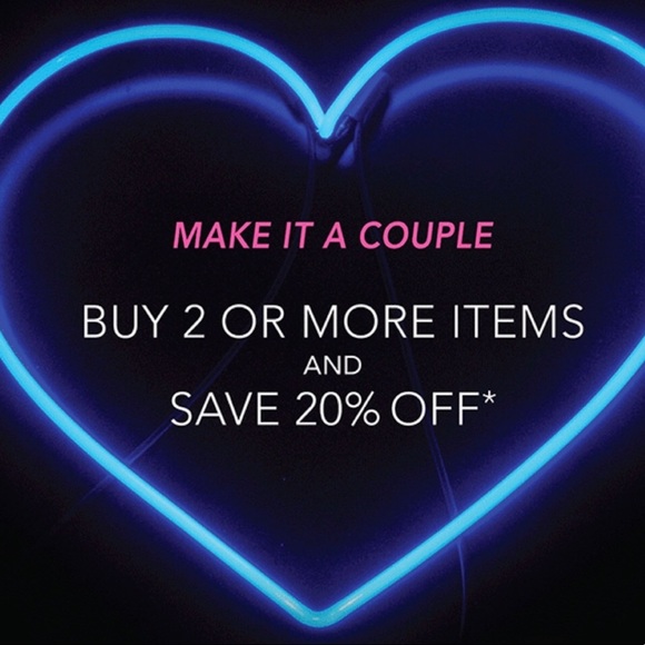 New In Box MAC Versicolour Stain Long Distance Rel - Picture 11 of 11